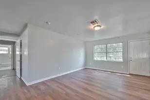 3918 Tavenor Ln, Houston, TX 77047 - Photo 6