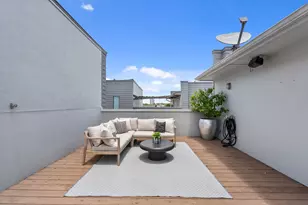 2105 Woodhead St, Houston, TX 77019 - Photo 32