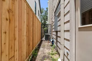 2105 Woodhead St, Houston, TX 77019 - Photo 38
