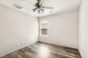 10331 Whisper Bluff Dr, Humble, TX 77396 - Photo 12