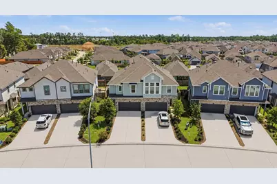 649 Royal Arch Drive, Conroe, TX 77304 - Photo 2