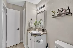 11011 Sagewillow Ln, Houston, TX 77089 - Photo 32