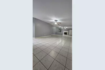 9700 Leawood Boulevard #1111, Houston, TX 77099 - Photo 2