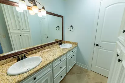 810 Ivy Wall Drive, Houston, TX 77079 - Photo 38