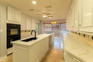 810 Ivy Wall Dr, Houston, TX 77079 - Photo 24