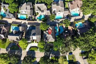 810 Ivy Wall Dr, Houston, TX 77079 - Photo 2