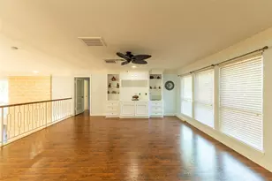 810 Ivy Wall Dr, Houston, TX 77079 - Photo 32
