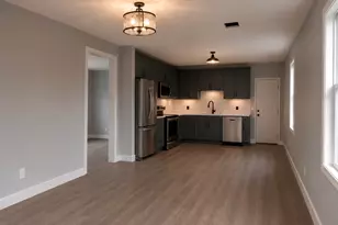 4808 Lingonberry St, Houston, TX 77033 - Photo 2