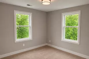 4808 Lingonberry St, Houston, TX 77033 - Photo 6