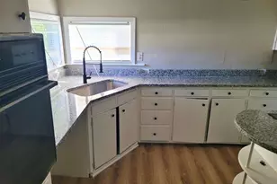 1801 9th St, Port Arthur, TX 77640 - Photo 2