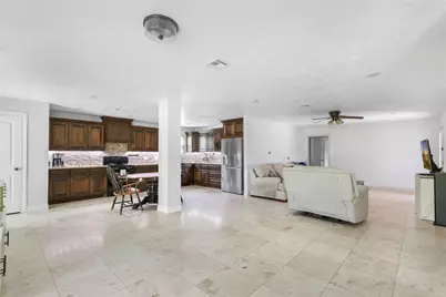 2543 Fountain View Street, New Caney, TX 77357 - Photo 4
