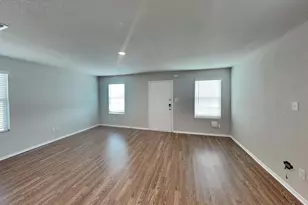 5445 Verdugos Palace, San Antonio, TX 78244 - Photo 4