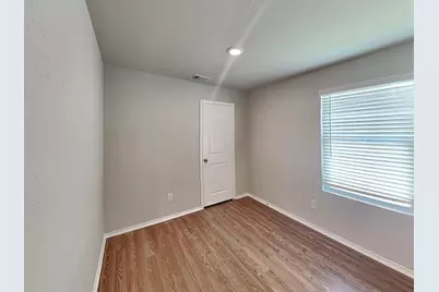 5445 Verdugos Palace, San Antonio, TX 78244 - Photo 8