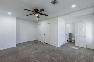 301 E Dumble St, Alvin, TX 77511 - Photo 16