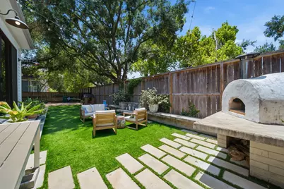 220 W 10th Street, Houston, TX 77008 - Photo 28
