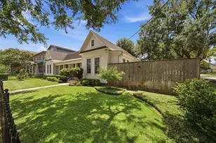 220 W 10th St, Houston, TX 77008 - Photo 34