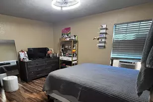 402 W James Ave, Baytown, TX 77520 - Photo 14