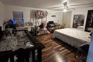 402 W James Ave, Baytown, TX 77520 - Photo 10