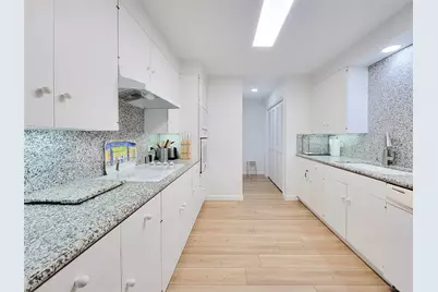 9333 Memorial Drive #410, Houston, TX 77024 - Photo 24