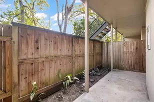 1100 Augusta Dr, Houston, TX 77057 - Photo 14