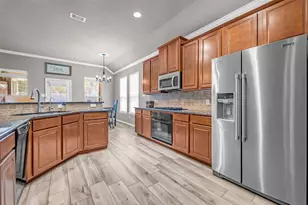 20743 Oakhurst Creek Dr, Porter, TX 77365 - Photo 14