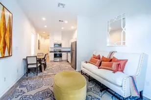 2524 Sam Wilson St, Houston, TX 77020 - Photo 2