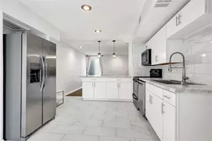 7 Briar Dale Ct, Houston, TX 77027 - Photo 6