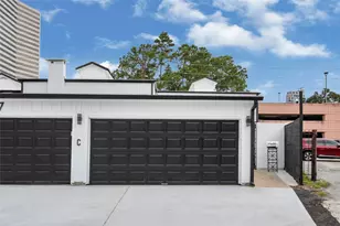 7 Briar Dale Ct, Houston, TX 77027 - Photo 22
