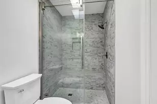 7 Briar Dale Ct, Houston, TX 77027 - Photo 18