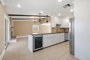 7706 Chantilly Cir, Galveston, TX 77551 - Photo 10