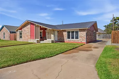 7706 Chantilly Circle, Galveston, TX 77551 - Photo 2