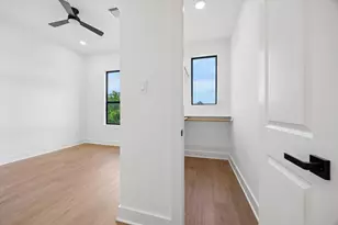 1323 W 22nd St, Houston, TX 77008 - Photo 22