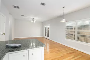 3719 Main Aspen Dr, Houston, TX 77025 - Photo 10