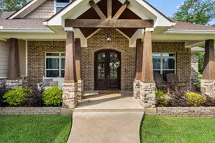 636 W Lake Dr, Livingston, TX 77351 - Photo 4