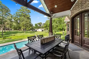 636 W Lake Dr, Livingston, TX 77351 - Photo 14