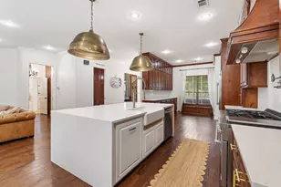 636 W Lake Dr, Livingston, TX 77351 - Photo 28