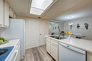 1908 Augusta Dr, Houston, TX 77057 - Photo 22