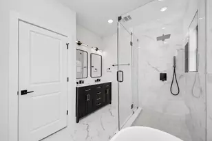 5630 Dolores St, Houston, TX 77057 - Photo 22