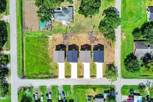 406 N 4th St, Beasley, TX 77417 - Photo 26