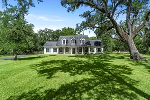 13502 E Brazos Bend Dr, Needville, TX 77461 - Photo 2