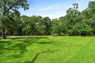 13502 E Brazos Bend Dr, Needville, TX 77461 - Photo 32