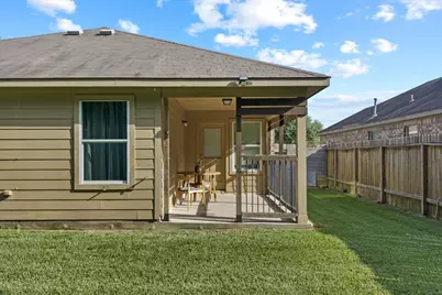 1135 Treasure Court, Baytown, TX 77521 - Photo 32