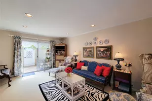 2601 Bellefontaine St, Houston, TX 77025 - Photo 8