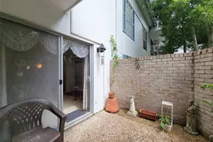 2601 Bellefontaine St, Houston, TX 77025 - Photo 32