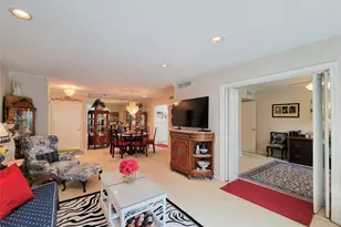 2601 Bellefontaine St, Houston, TX 77025 - Photo 10