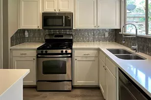 26403 Hunters Hollow Dr, Spring, TX 77380 - Photo 6