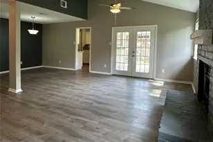 26403 Hunters Hollow Dr, Spring, TX 77380 - Photo 8