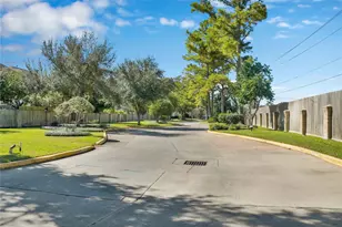 2800 Jeanetta St, Houston, TX 77063 - Photo 32