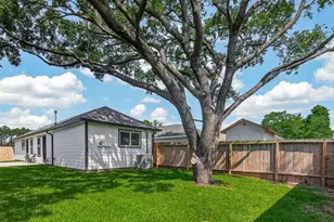 13843 Northlake Dr, Houston, TX 77049 - Photo 16