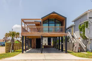 2906 Ave R 1/2, Galveston, TX 77550 - Photo 1